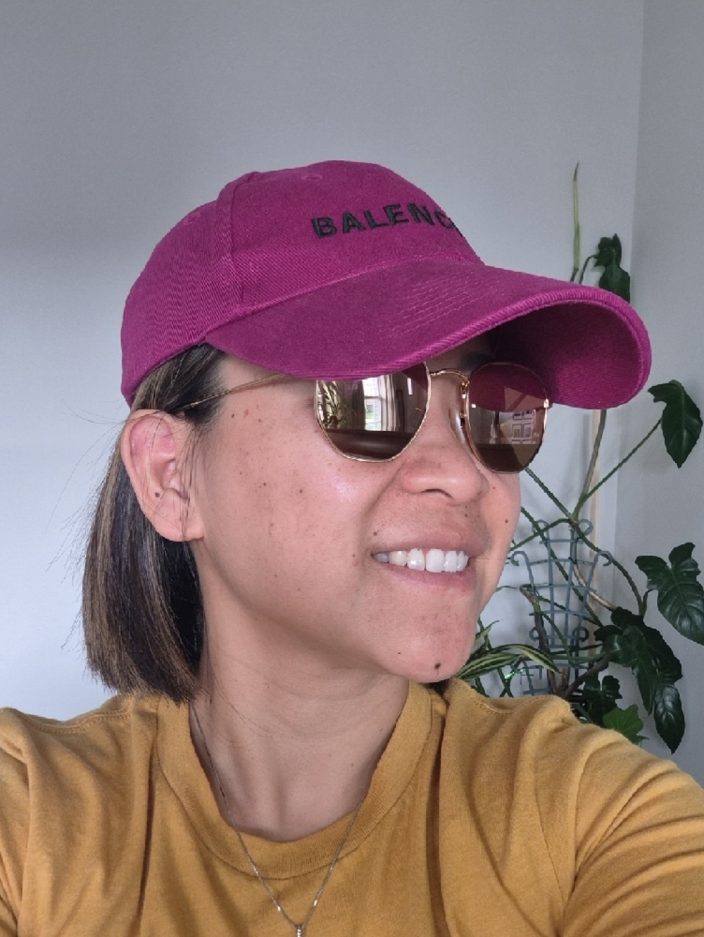 Authentic Balenciaga Fuchsia Logo Baseball Cap - Picture 16 of 16